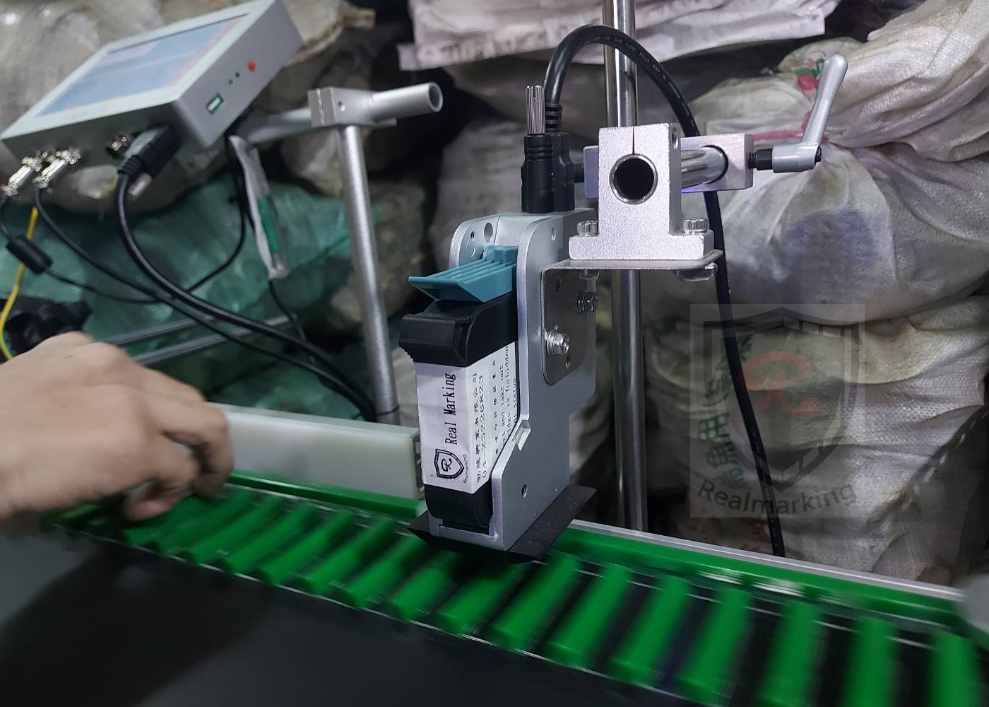 (機油濾心外蓋噴印)[高解析噴字機]-RA+ 勁騰興業 噴碼機 噴印機
